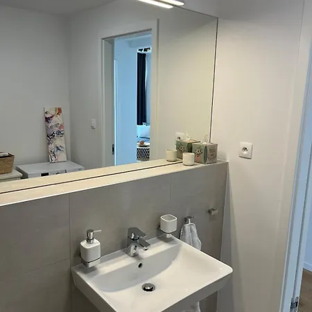 Klingerka 007 2 Separate Bedrooms Parking Included Апартаменты