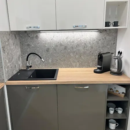 Апартаменты Klingerka 007 2 Separate Bedrooms Parking Included Братислава