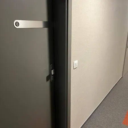 Klingerka 007 2 Separate Bedrooms Parking Included Братислава