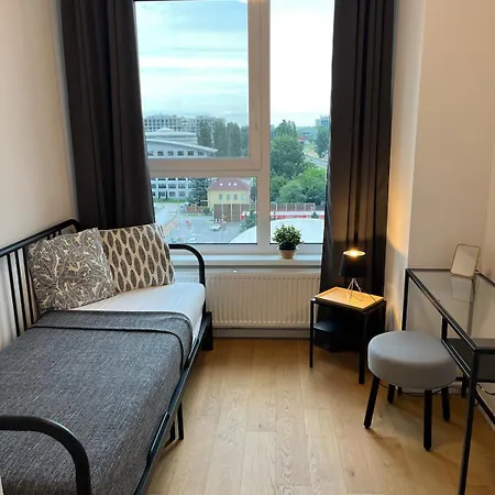 Апартаменти Klingerka 007 2 Separate Bedrooms Parking Included