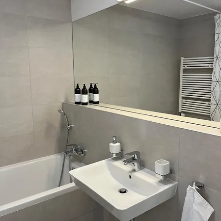 Апартаменты Klingerka 007 2 Separate Bedrooms Parking Included