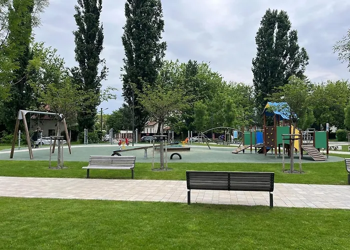 Klingerka 007 2 Separate Bedrooms Parking Included *