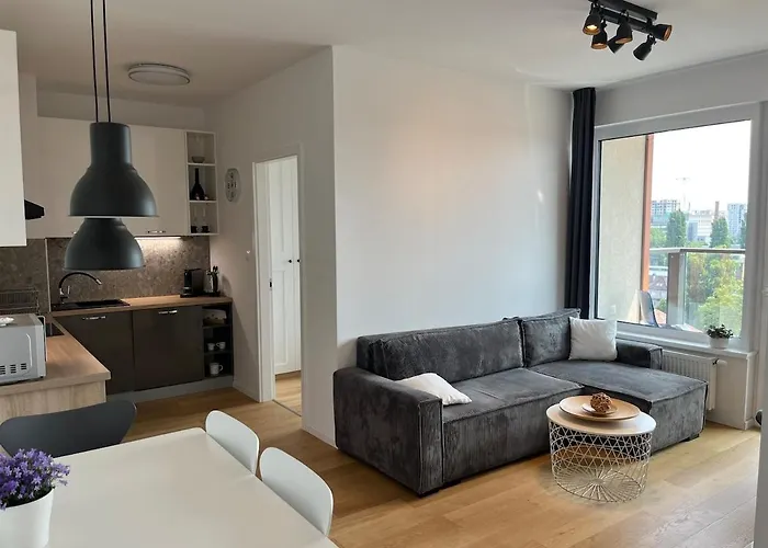 Klingerka 007 2 Separate Bedrooms Parking Included شقة براتسيلافا