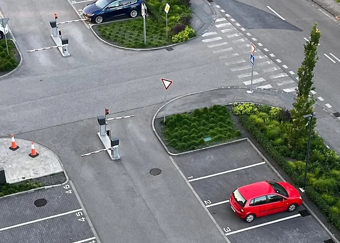 Klingerka 007 2 Separate Bedrooms Parking Included شقة