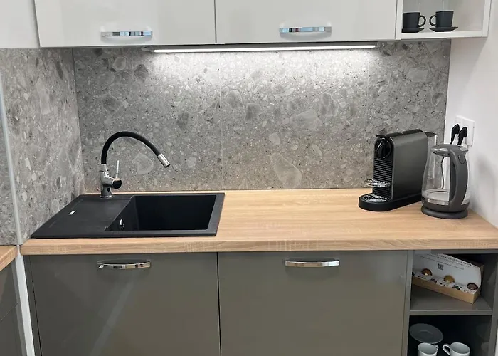 شقة Klingerka 007 2 Separate Bedrooms Parking Included براتسيلافا