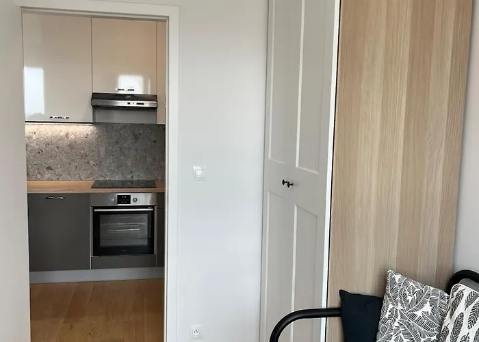 Klingerka 007 2 Separate Bedrooms Parking Included براتسيلافا