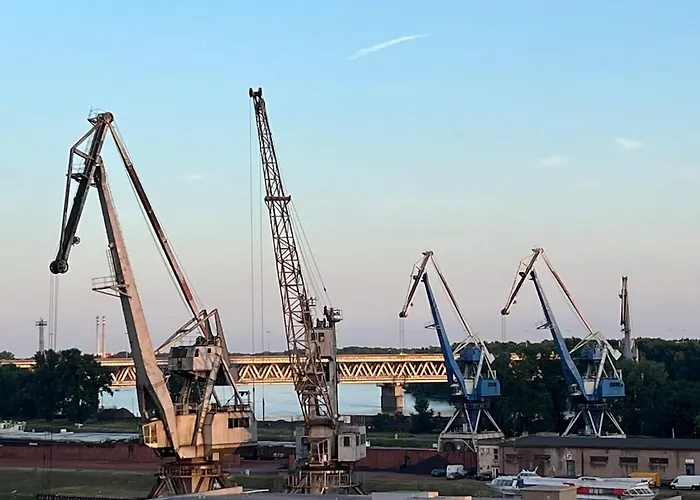 شقة Klingerka 007 2 Separate Bedrooms Parking Included براتسيلافا