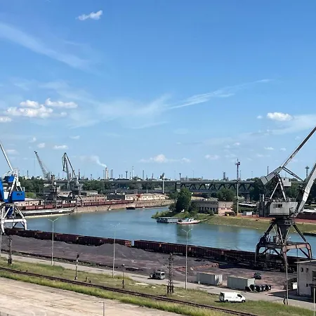 Klingerka 007 2 Separate Bedrooms Parking Included * ברטיסלאבה