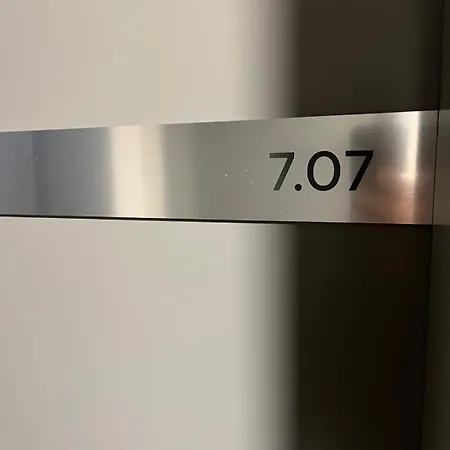 Klingerka 007 2 Separate Bedrooms Parking Included דירה