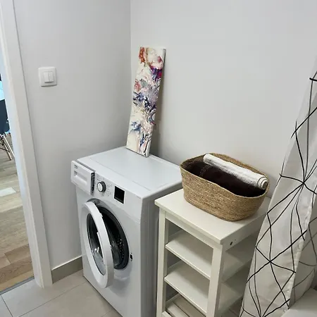 Klingerka 007 2 Separate Bedrooms Parking Included * ברטיסלאבה