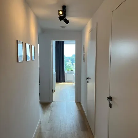 Klingerka 007 2 Separate Bedrooms Parking Included *