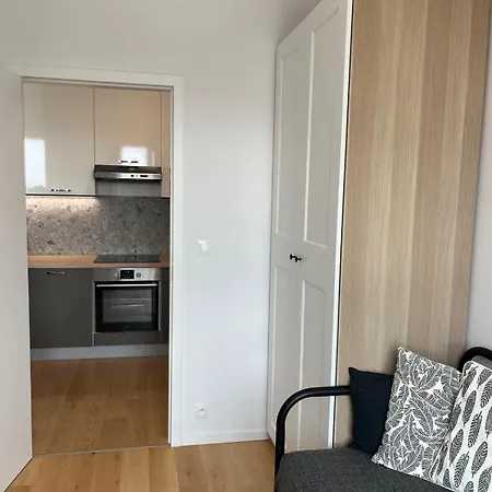 Klingerka 007 2 Separate Bedrooms Parking Included ברטיסלאבה