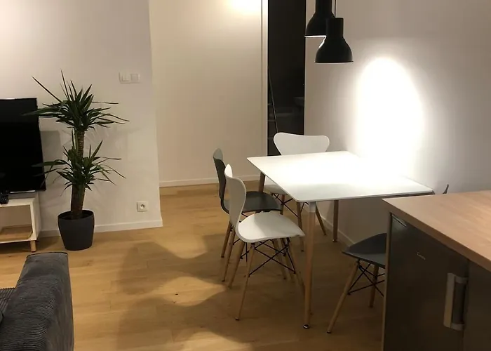 Klingerka 007 2 Separate Bedrooms Parking Included Appartement Bratislava